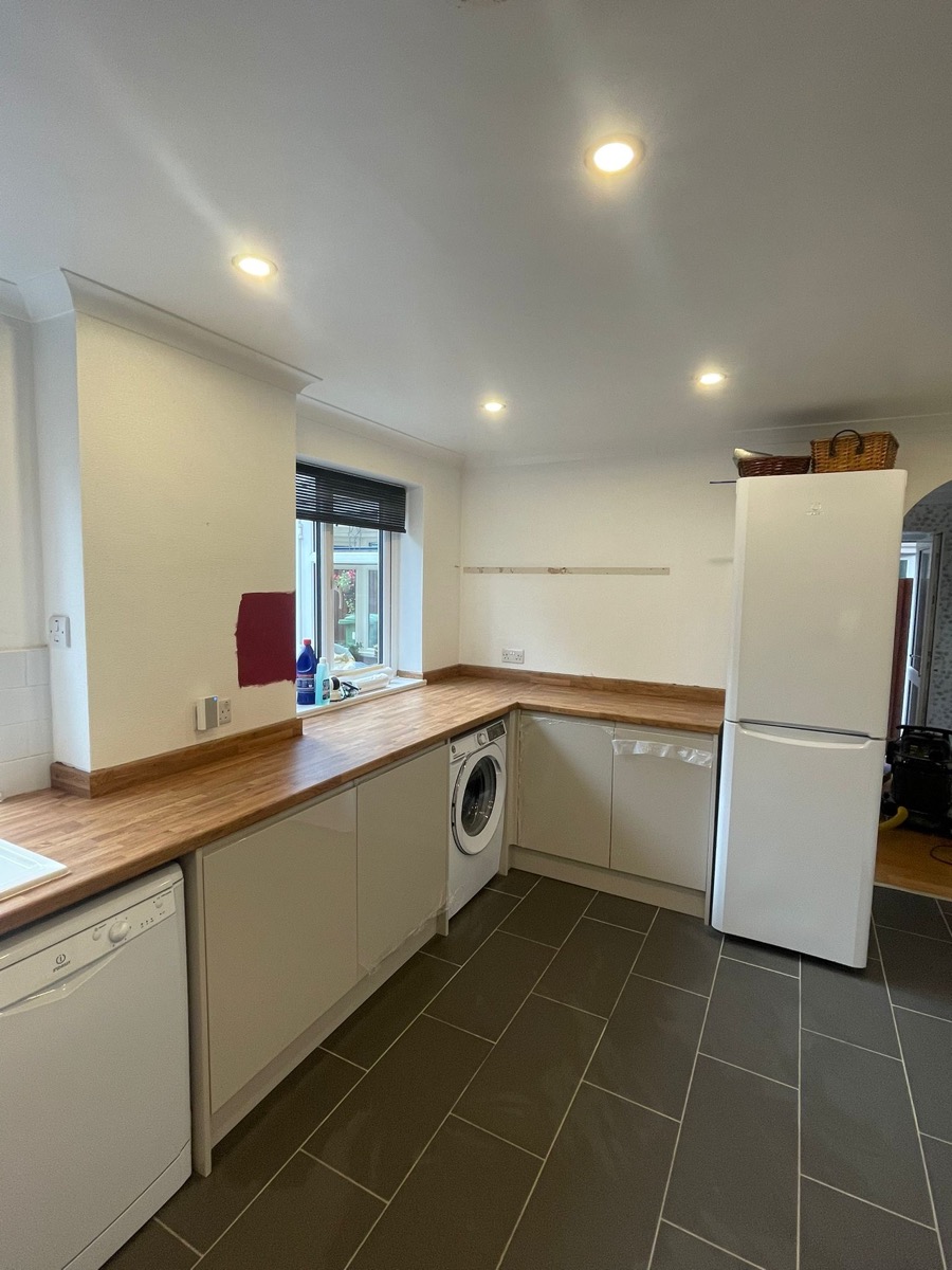 Kitchen Fitter: Image 2